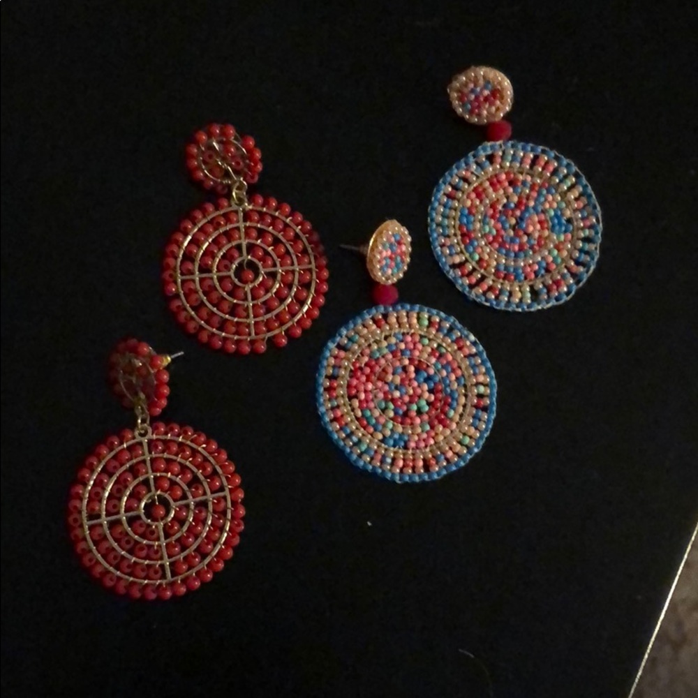 Beaded earrings. Multicolor and red